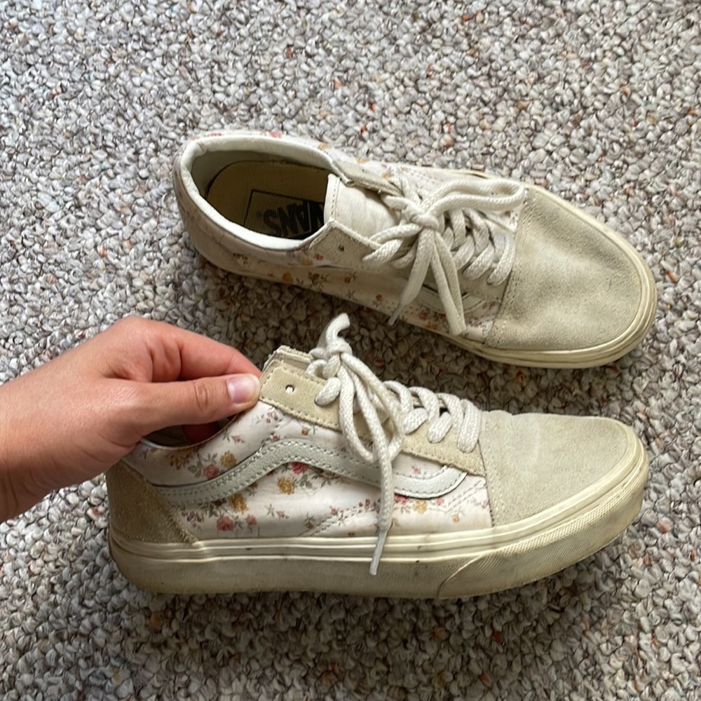 Floral vans